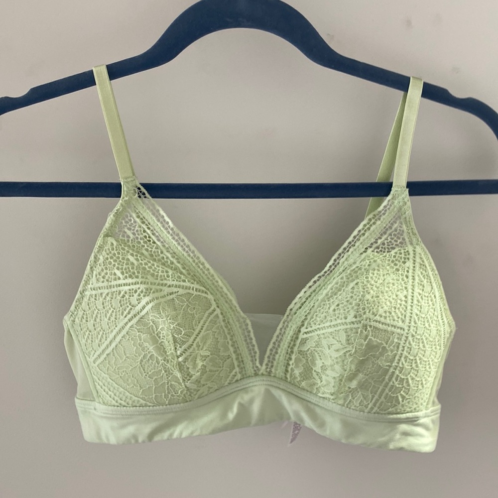 Auden lightly lined bralette size small